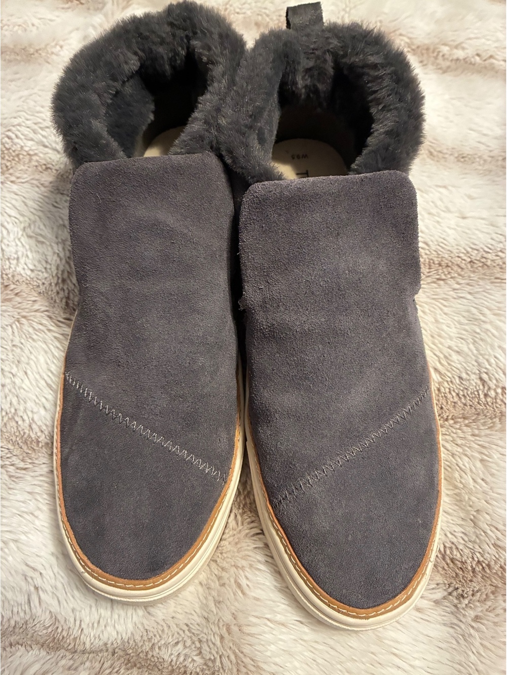 TOMS Women's Gray Suede Faux Fur Lined Slip-On Booties Sneakers Size 9.5